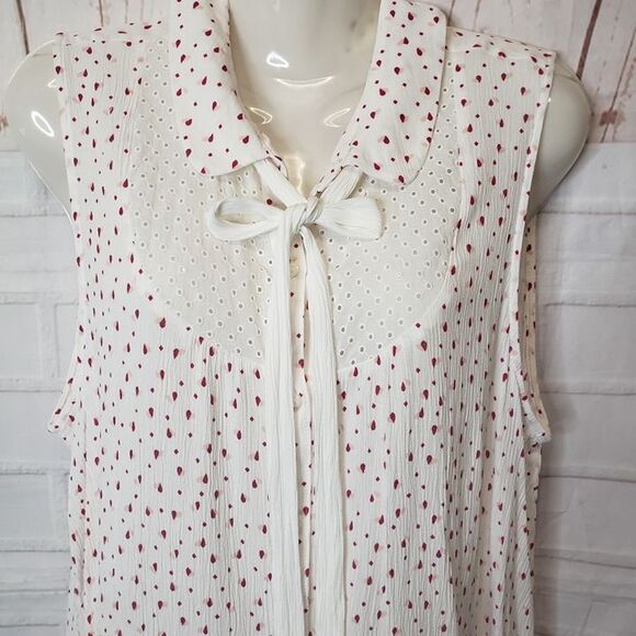 CUTE Lauren Conrad Disney Red Print Sleeveless Top XL Neck Tie Blouse - Picture 1 of 7